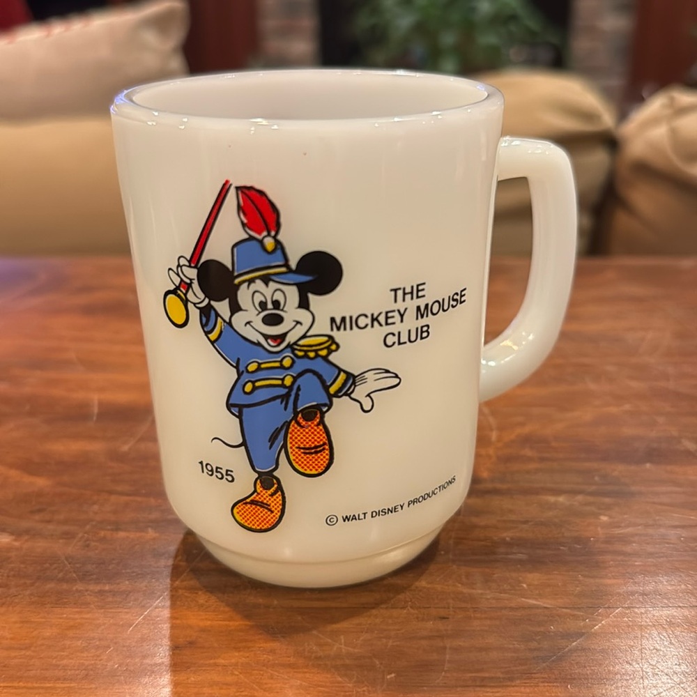 VINTAGE Walt Disney Productions Pepsi Mickey Mouse Club 1955 Milk Glass Mug RARE